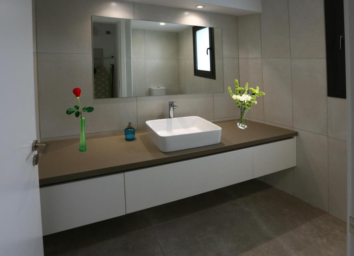 Villa Yria Coral Bay Esterno foto