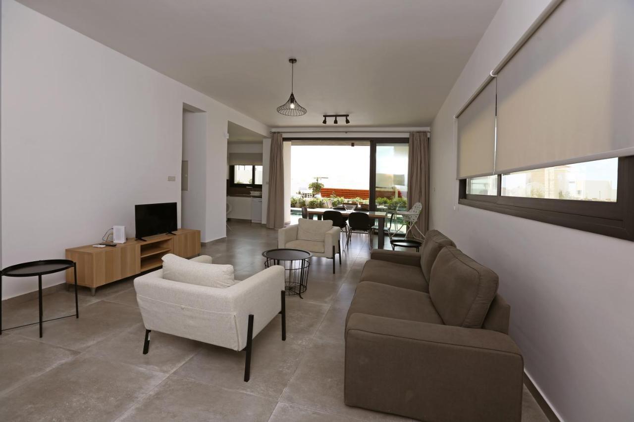 Villa Yria Coral Bay Esterno foto