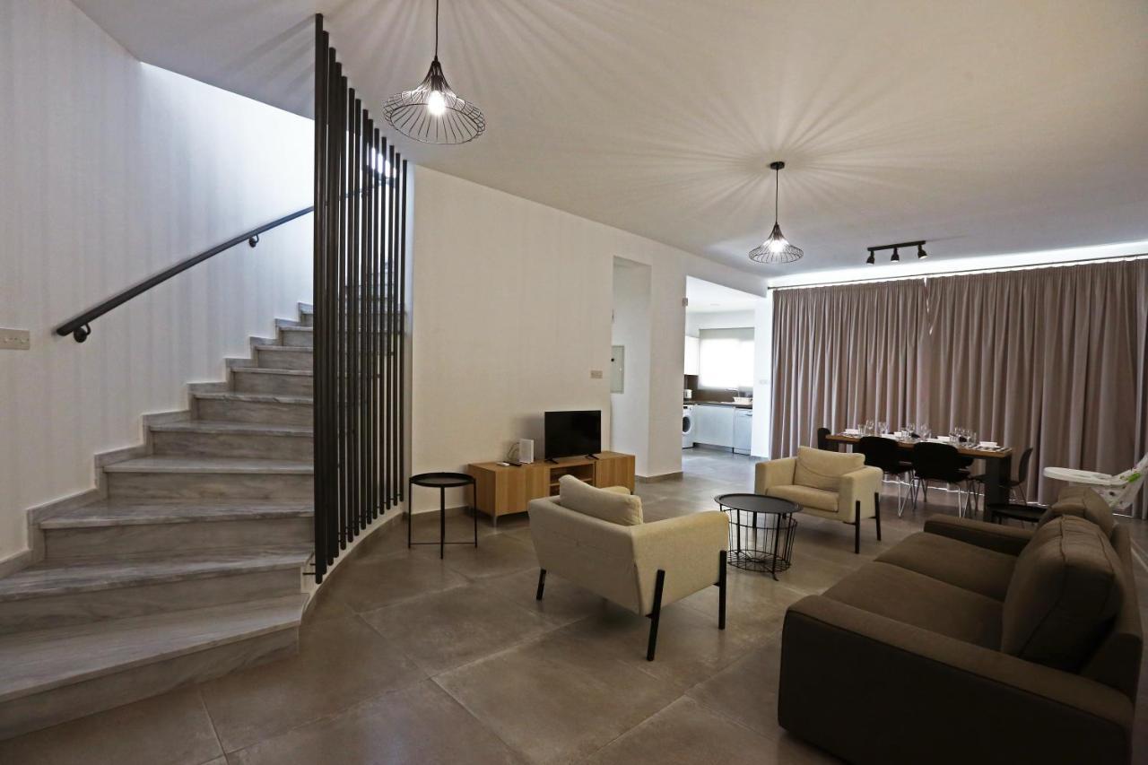Villa Yria Coral Bay Esterno foto